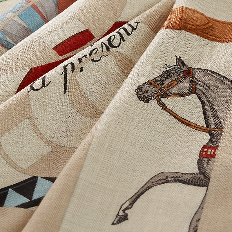 HERMES エプロンドール 馬着 Eperon d'Or et Tenues de Jour エルメス カレジェアン Eperon d'or et tenues de jourエプロン